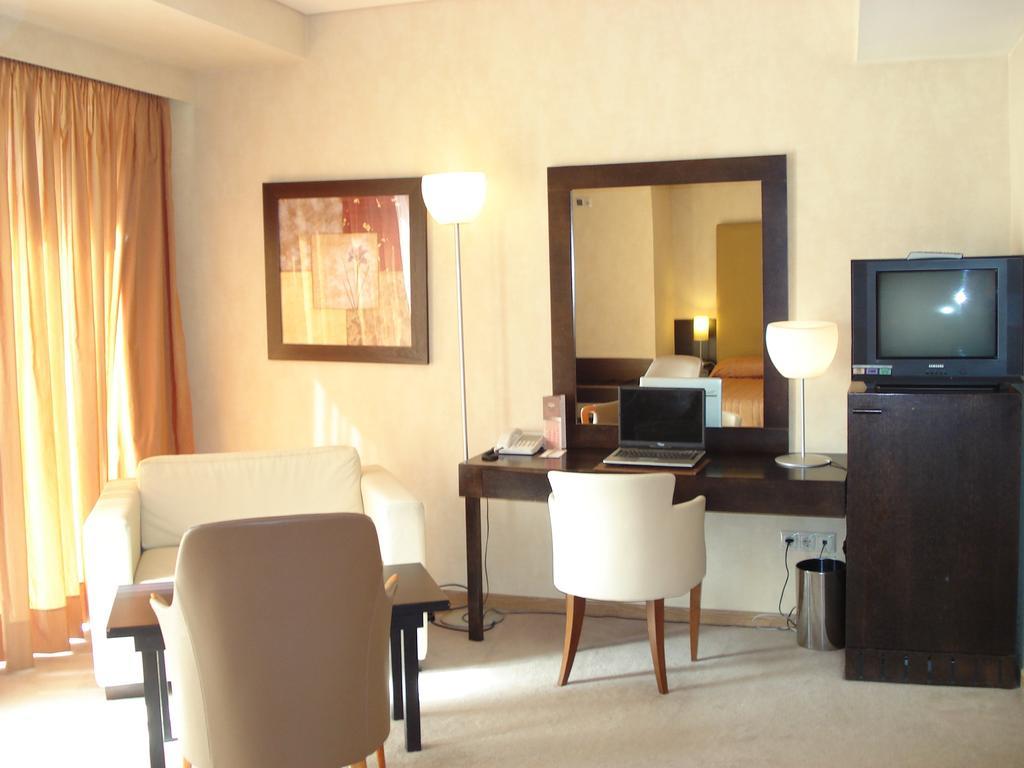 Hotel Lozenge Athens Bilik gambar